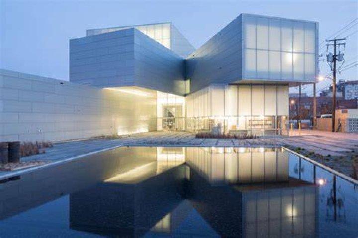 Steven Holl