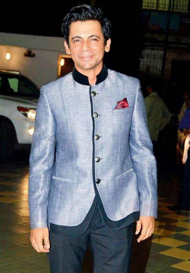 Sunil Grover (TV Actor) - Age, Birthday, Bio, Facts, Family, Net Worth, Height & More