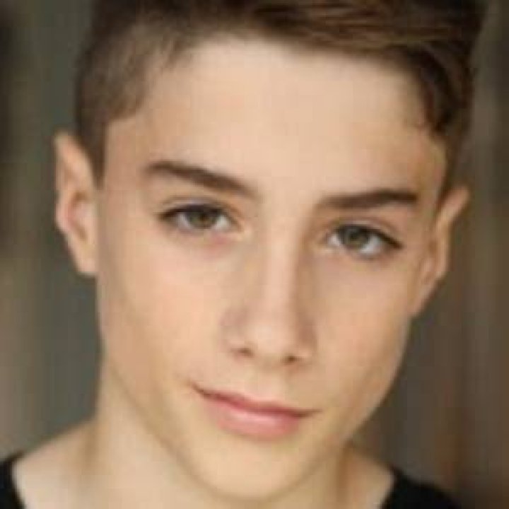 Sylas Sullivan (TikTok Star) - Age, Birthday, Bio, Facts, Family, Net Worth, Height & More
