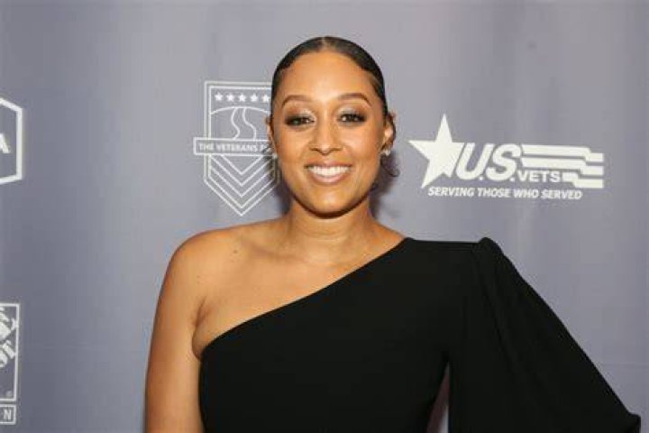 Tamera Mowry (TV Actress) - Age, Birthday, Bio, Facts, Family, Net Worth, Height & More