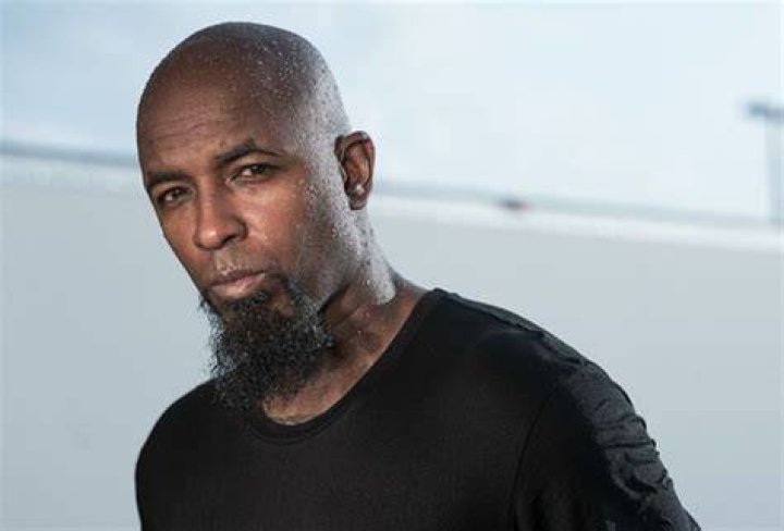 Tech N9ne (Rapper) - Age, Birthday, Bio, Facts, Family, Net Worth, Height & More