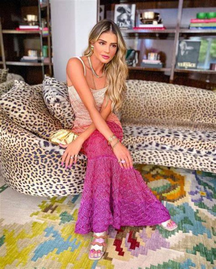 Thássia Naves (Estrella de Instagram) - Edad, cumpleaños, biografía, hechos, familia, patrimonio neto, altura y más