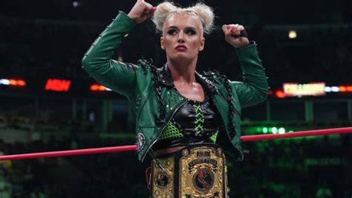 Toni Storm (Wrestler) - Age, Birthday, Bio, Facts, Family, Net Worth, Height & More