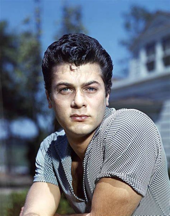 Tony Curtis (Actor de Cine) - Edad, cumpleaños, biografía, hechos, familia, patrimonio neto, altura y más