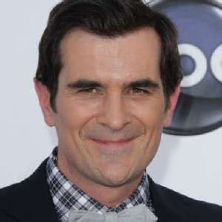 Ty Burrell (TV Actor) - Age, Birthday, Bio, Facts, Family, Net Worth, Height & More