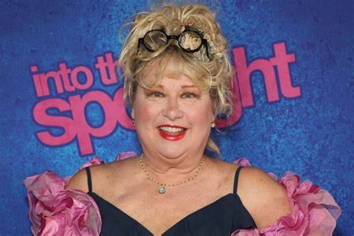 Victoria Jackson (Comedian) - Age, Birthday, Bio, Facts, Family, Net Worth, Height & More