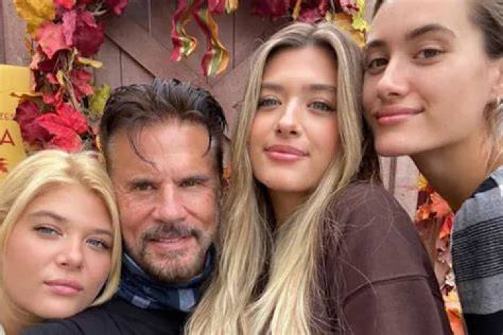 Victoria Lamas (Family Member) - Age, Birthday, Bio, Facts, Family, Net Worth, Height & More