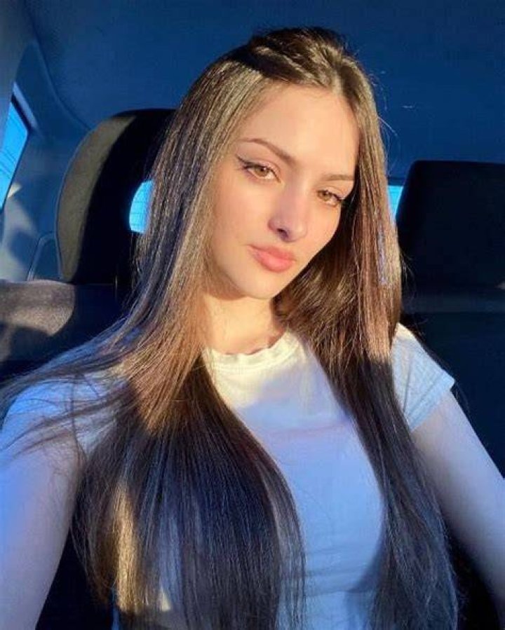 Victoria Pfeifer (TikTok Star) - Age, Birthday, Bio, Facts, Family, Net Worth, Height & More