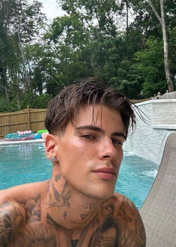 Víctor Pérez (TikTok Star) - Age, Birthday, Bio, Facts, Family, Net Worth, Height & More