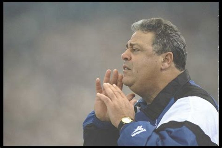 Wayne Fontes (Football Coach) - Age, Birthday, Bio, Facts, Family, Net Worth, Height & More
