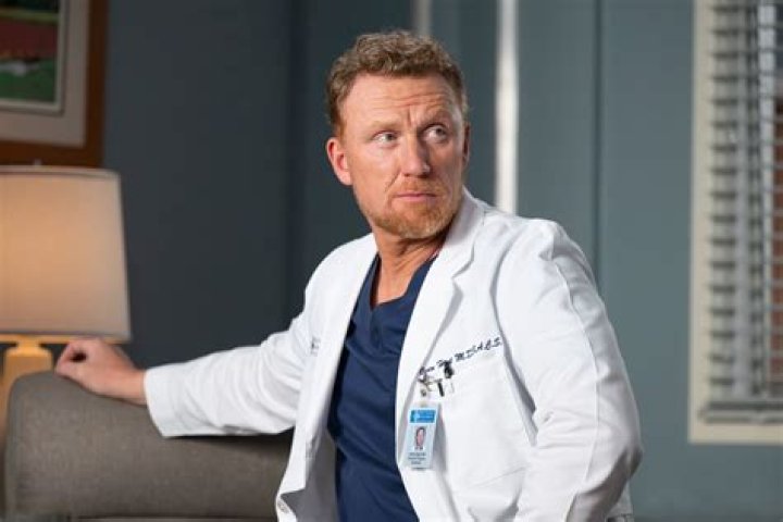 What episode does Owen leave GREY’s anatomy?