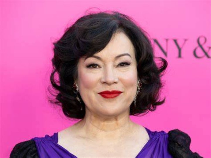 What happened to actress Jennifer Tilly?