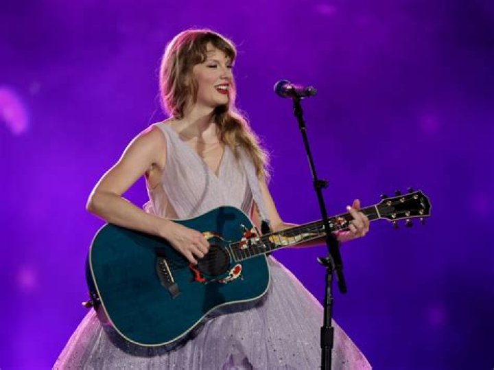 What instrument did Taylor Swift play first?