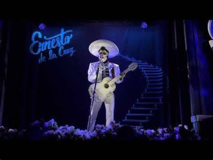 What is Ernesto de la Cruz most famous song?