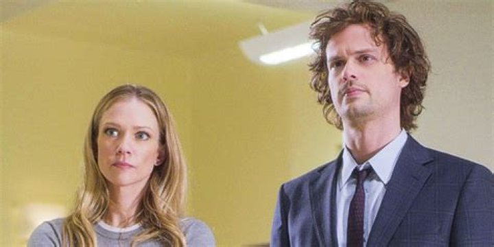 Who does Reid end up with in criminal minds?