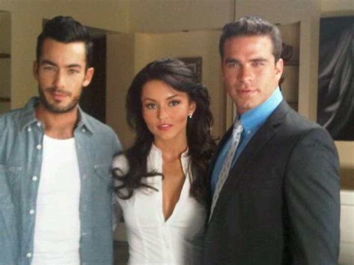 Who does Teresa end up with?
