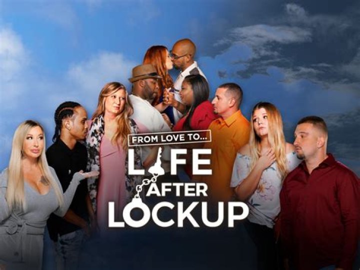 Who is Max talking to on Love After Lockup?
