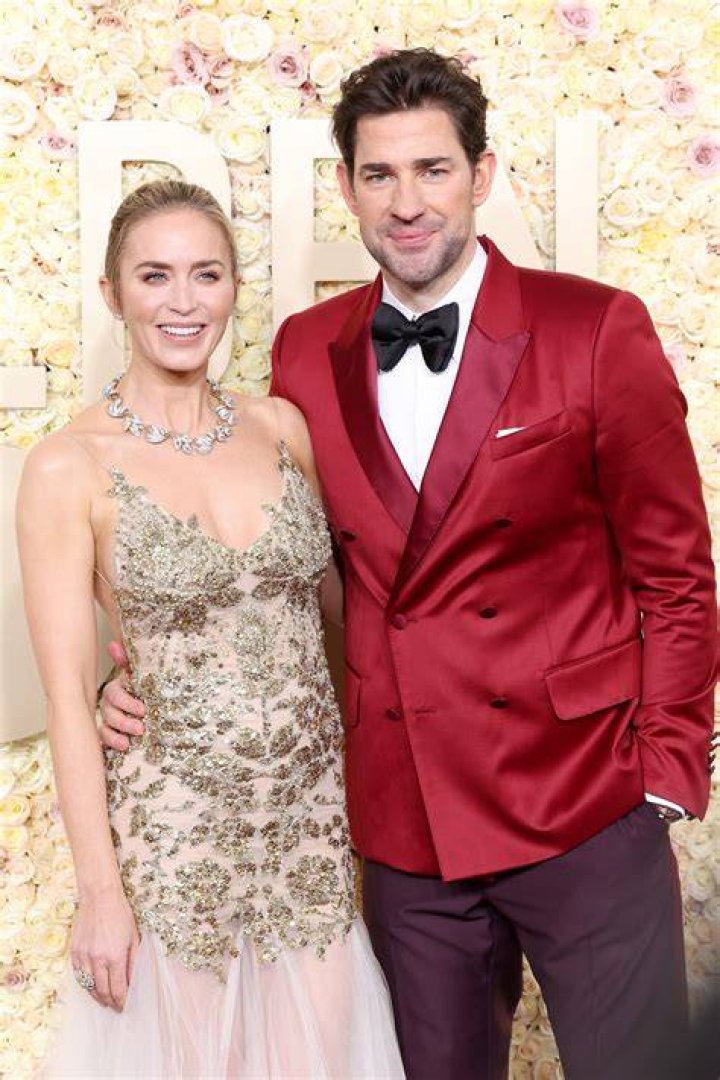 Who is richer Emily Blunt and John Krasinski?
