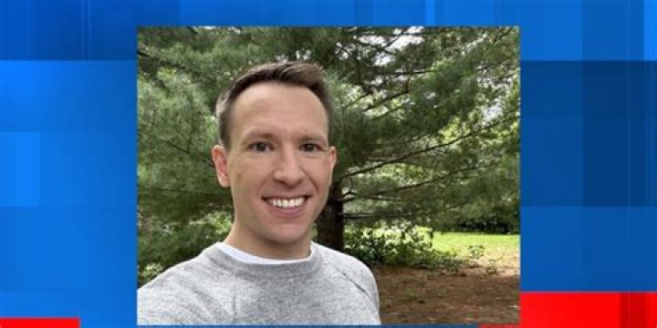 Who is WOWT Chief meteorologist?