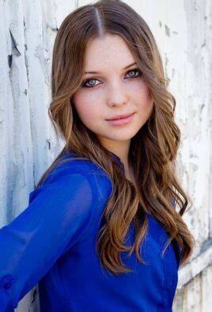 Who was Sammi Hanratty in Vampire Diaries? – Celebrity.fm – #1 Official Stars, Business & People Network, Wiki, Success story, Biography & Quotes