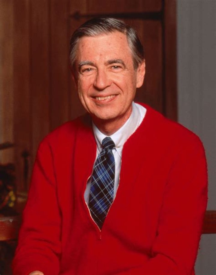 Why did Mr. Rogers wear a red sweater? – Celebrity.fm – #1 Official Stars, Business & People Network, Wiki, Success story, Biography & Quotes