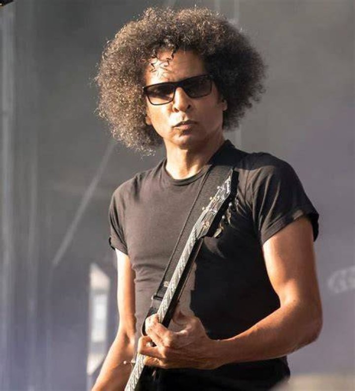 William Duvall (Rock Singer) - Age, Birthday, Bio, Facts, Family, Net Worth, Height & More