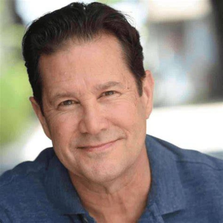 William Ragsdale (TV Actor) - Age, Birthday, Bio, Facts, Family, Net Worth, Height & More