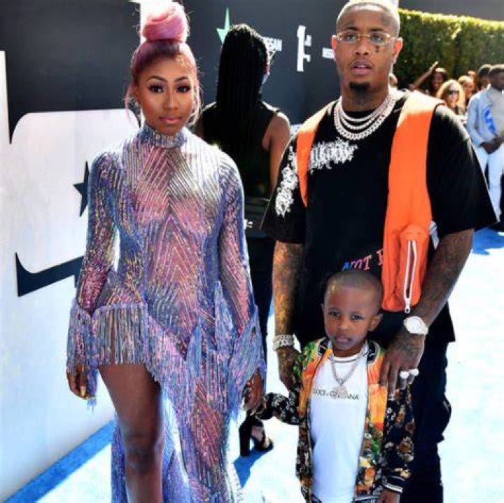 Yung Miami (Rapper) - Age, Birthday, Bio, Facts, Family, Net Worth, Height & More