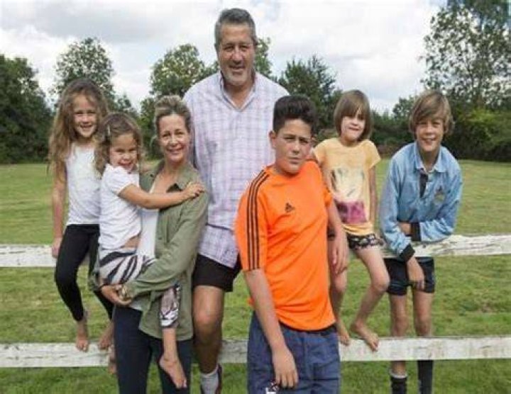 Zinzan Brooke (Rugby Player) - Age, Birthday, Bio, Facts, Family, Net Worth, Height & More