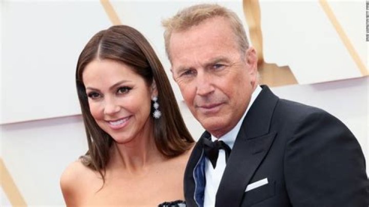 ケビン・コスナーはまだクリスティン・バウムガートナーと結婚していますか? – Celebrity.fm –＃1オフィシャルスター、ビジネス＆ピープルネットワーク、ウィキ、サクセスストーリー、伝記＆引用